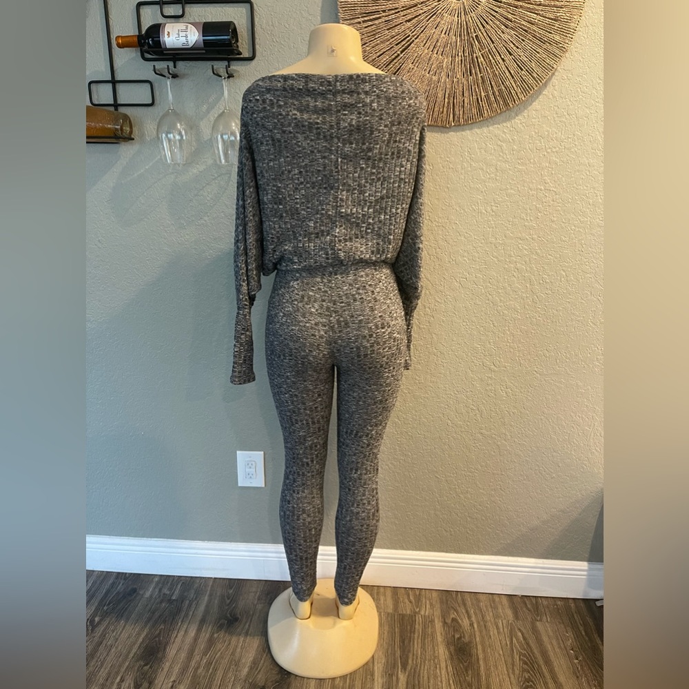 Grey & Wht Pant Set